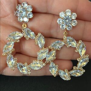 Elegant Gold and Clear Crystal Earrings
